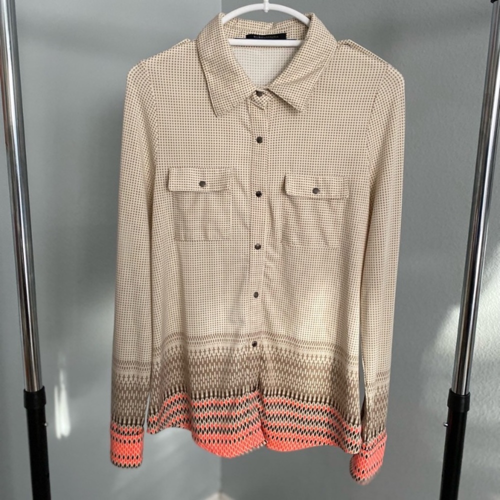 BCBG Max Azria Top Medium Textris New NWT